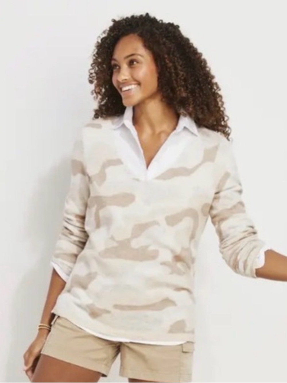 Vineyard Vines V Neck Wool/ Cashmere Blend Sweater in Desert Camo